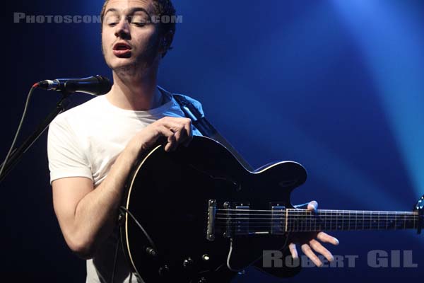 EDITORS - 2008-04-07 - PARIS - Le Bataclan - Thomas Michael Henry Smith